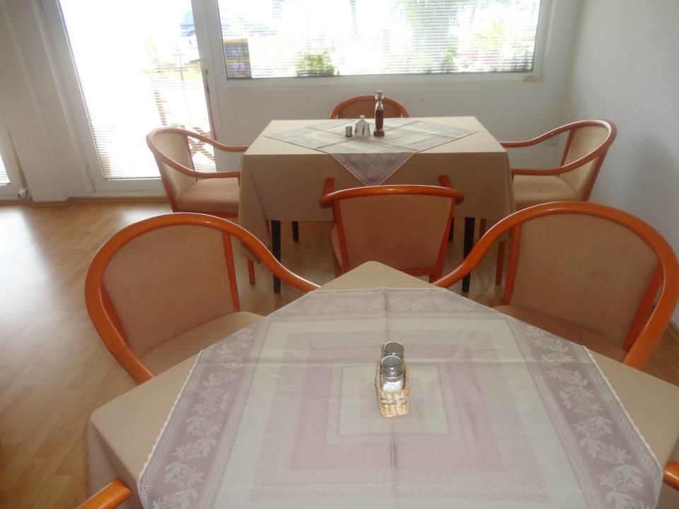 Apartmani Bakule Pestani Bilik gambar