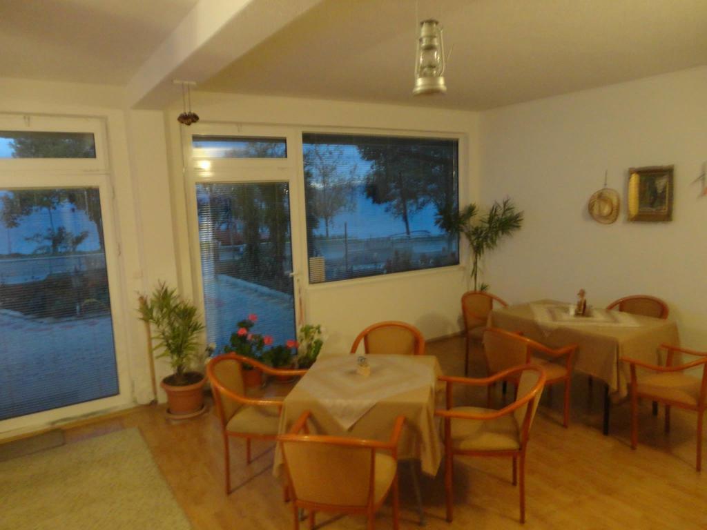Apartmani Bakule Pestani Luaran gambar
