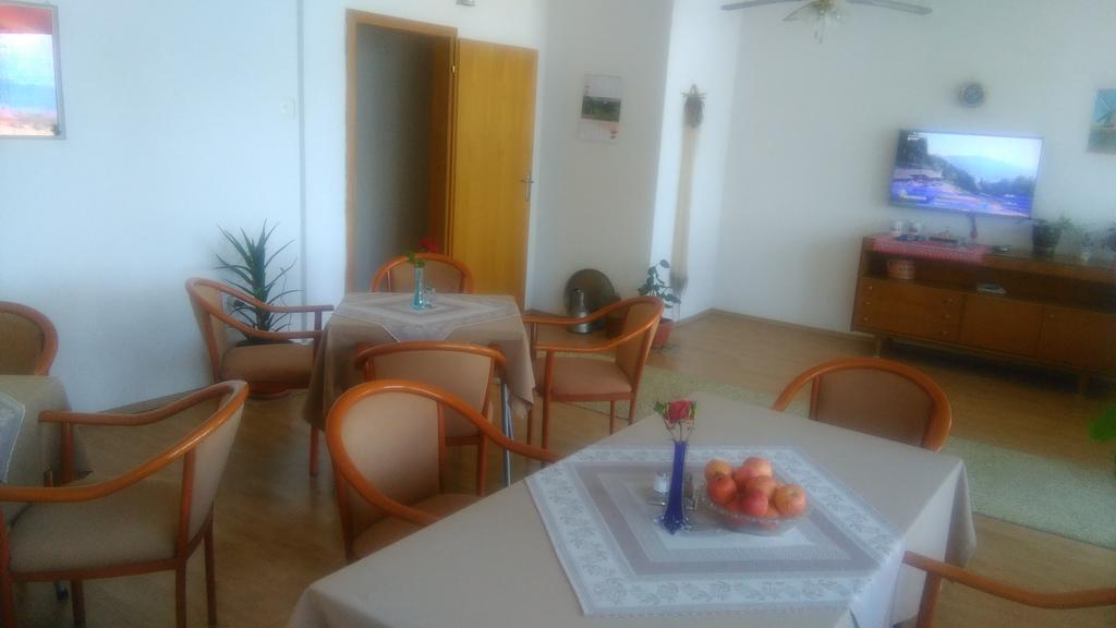 Apartmani Bakule Pestani Luaran gambar